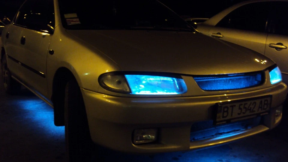 Mazda 323 1.5 16v ツ 2