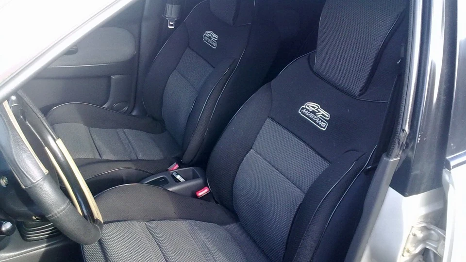 Mazda 323 1.5 16v ツ 4