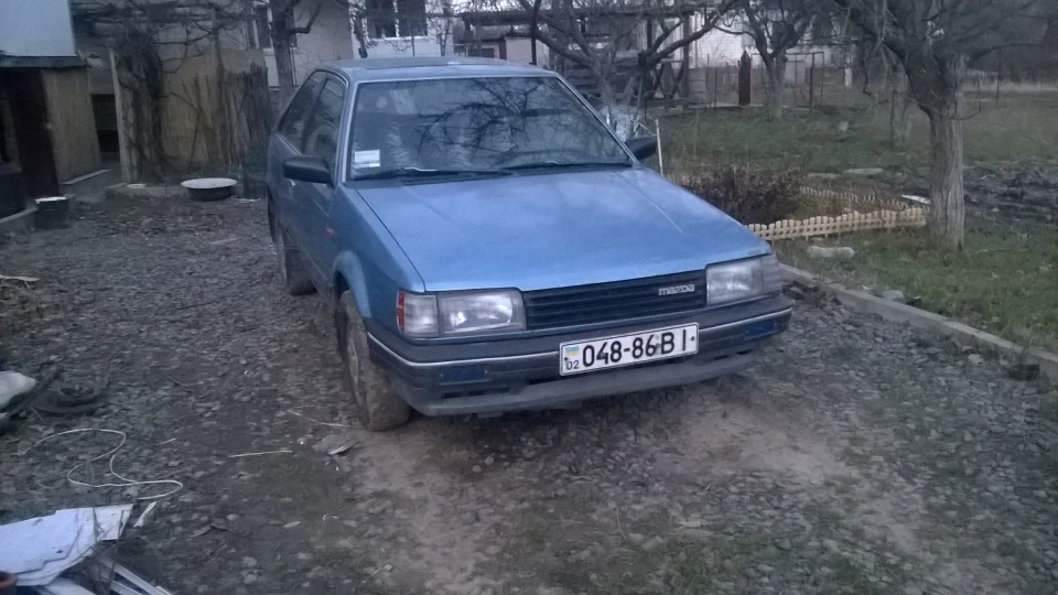 Mazda 323 1.5 літрова шушлайка. 2