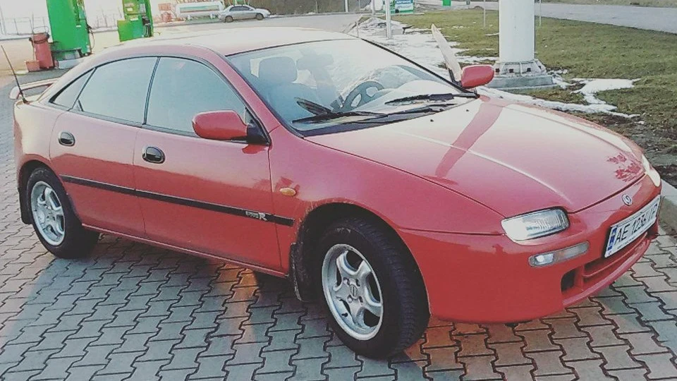Mazda 323 1,5 2
