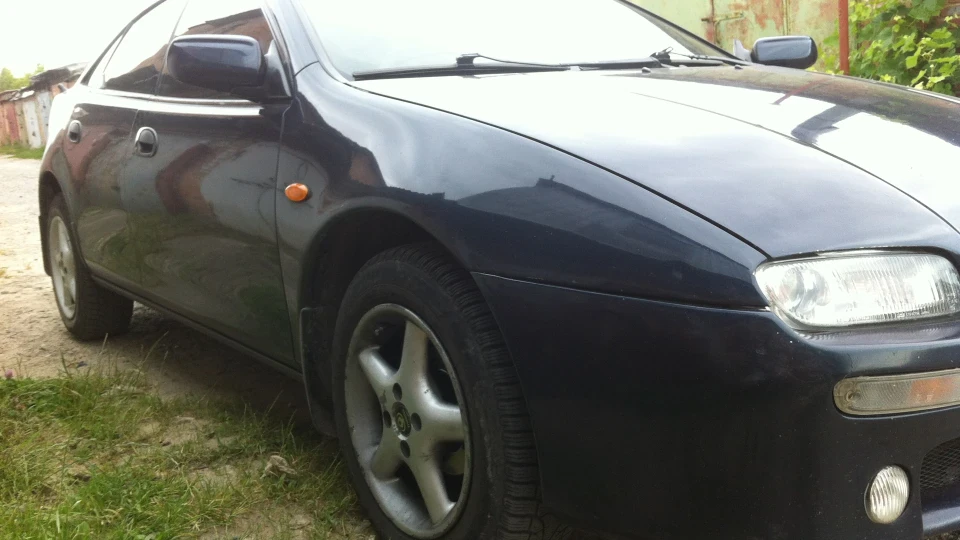 Mazda 323 1.5 4