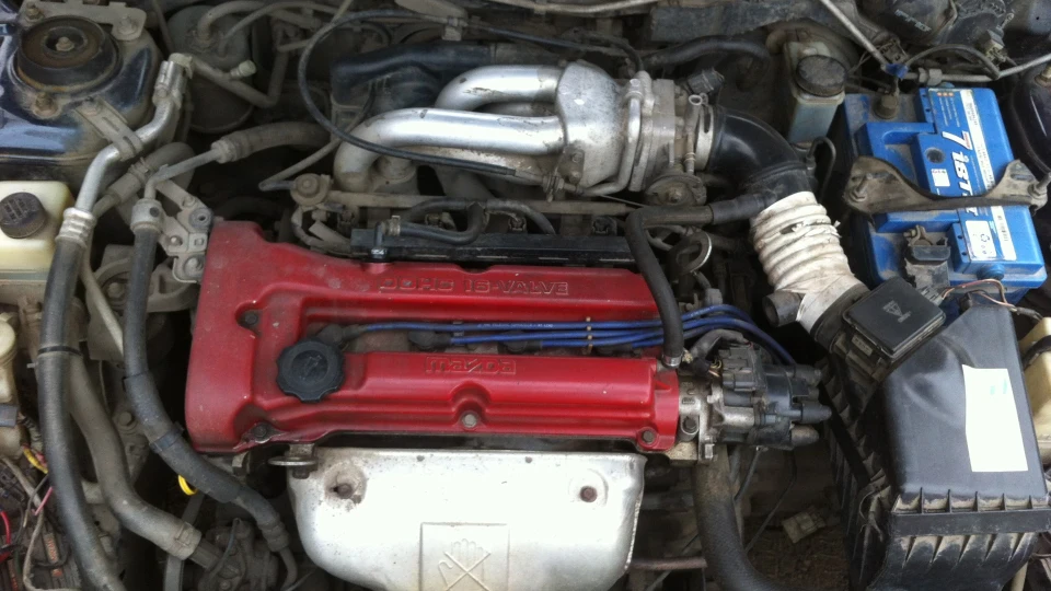 Mazda 323 1.5 5