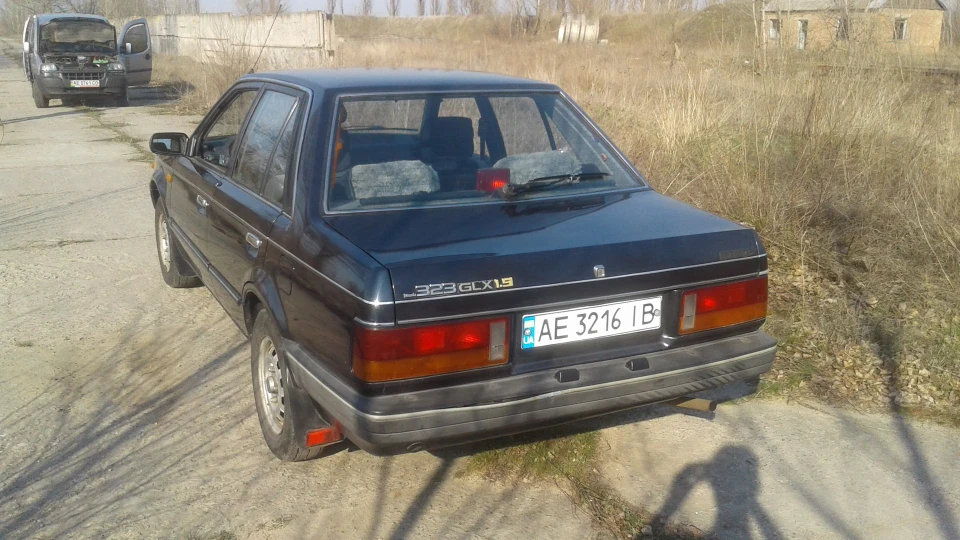 Mazda 323 1.5 4