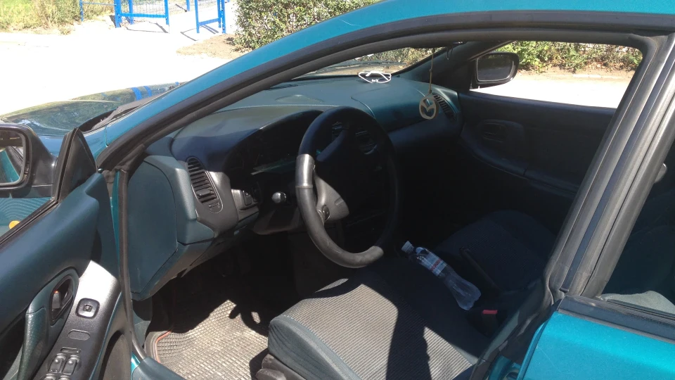 Mazda 323 1.5 5