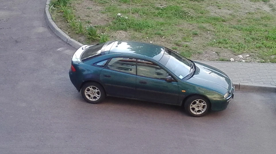 Mazda 323 1.5i,(z5) 4