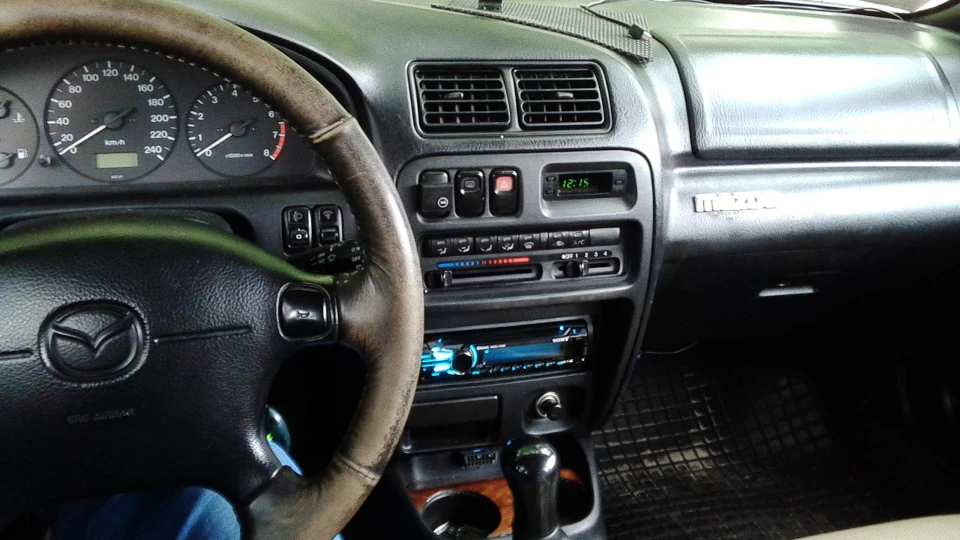 Mazda 323 1.5i,(z5) 5
