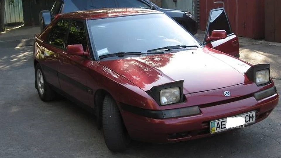 Mazda 323 1,6 16v Japanський Ідеал 5