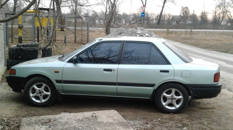 Mazda 323 1.6 16V 5