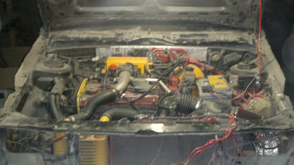 Mazda 323 1.6 turbo GTX 4 WD 2