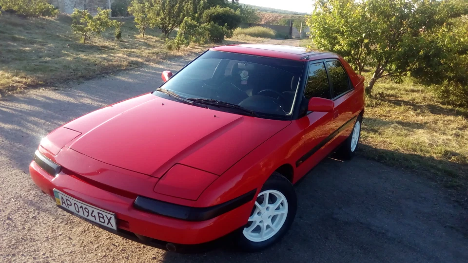 Mazda 323 1,6 4