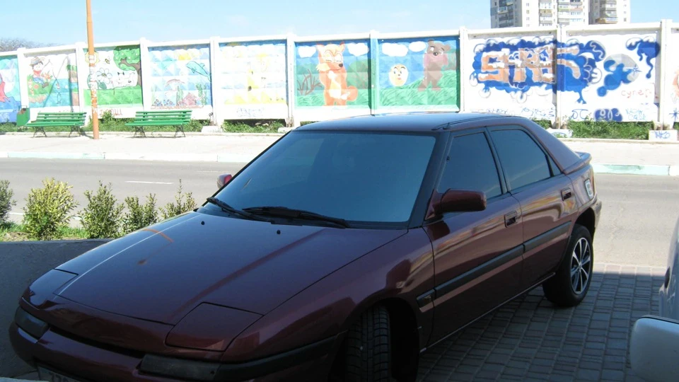 Mazda 323 1,6i Шалений їжачок) 2