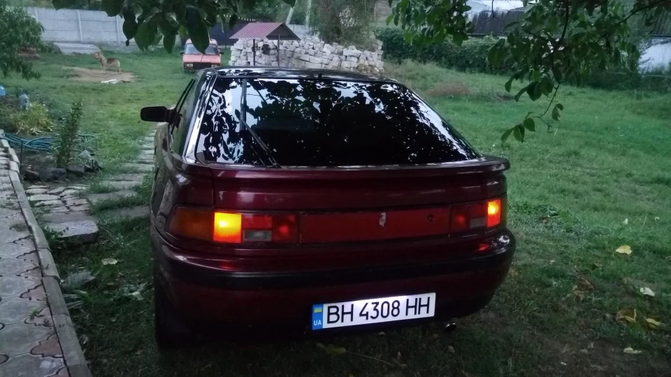 Mazda 323 1.8 DOHC 2
