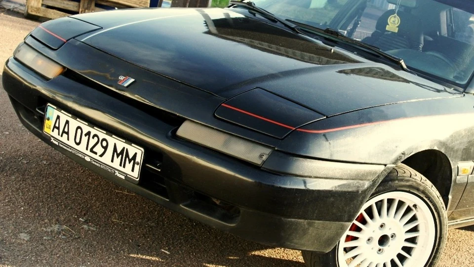 Mazda 323 1.8 GT ブラインド 2