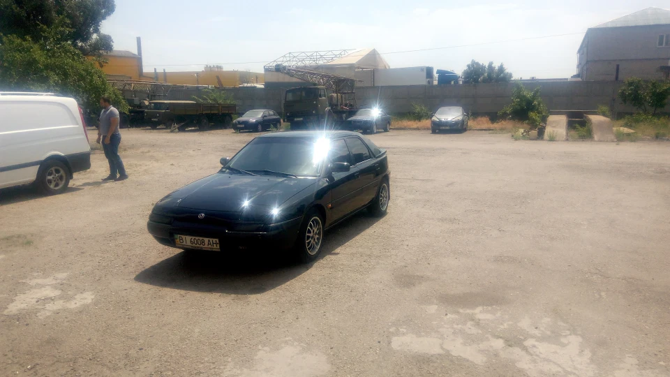 Mazda 323 1.8 l.16V GT. IV BG 3