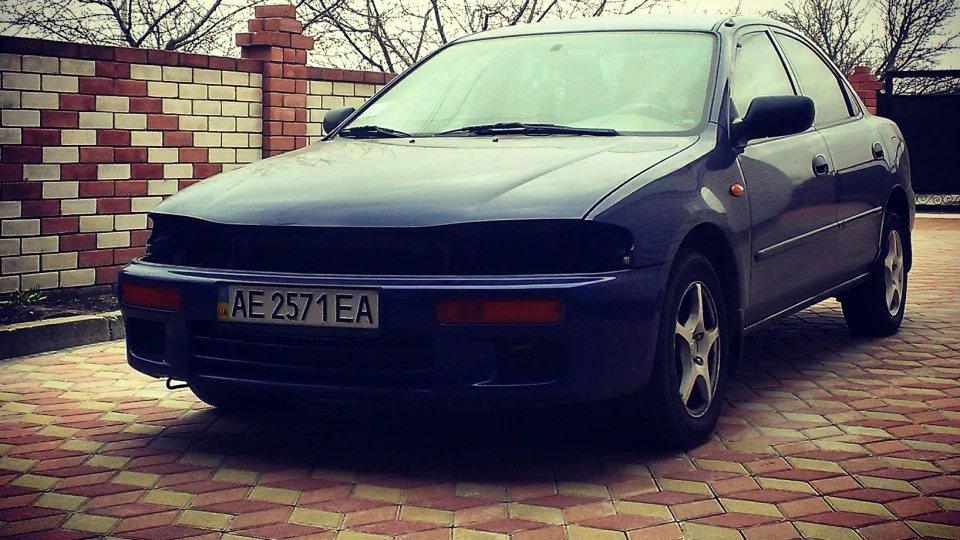 Mazda 323 1.8 S BA 3