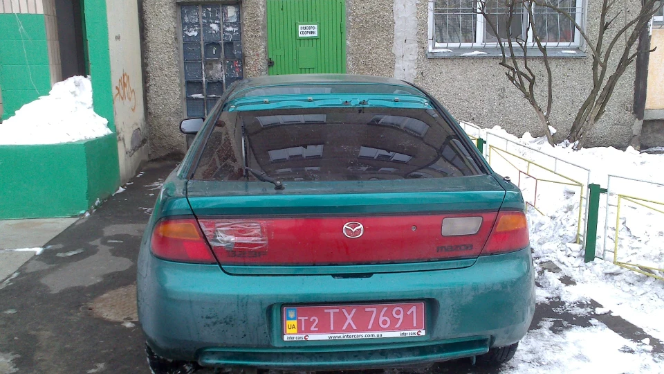 Mazda 323 1.8 3