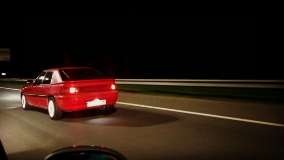 Mazda 323 1.8 4