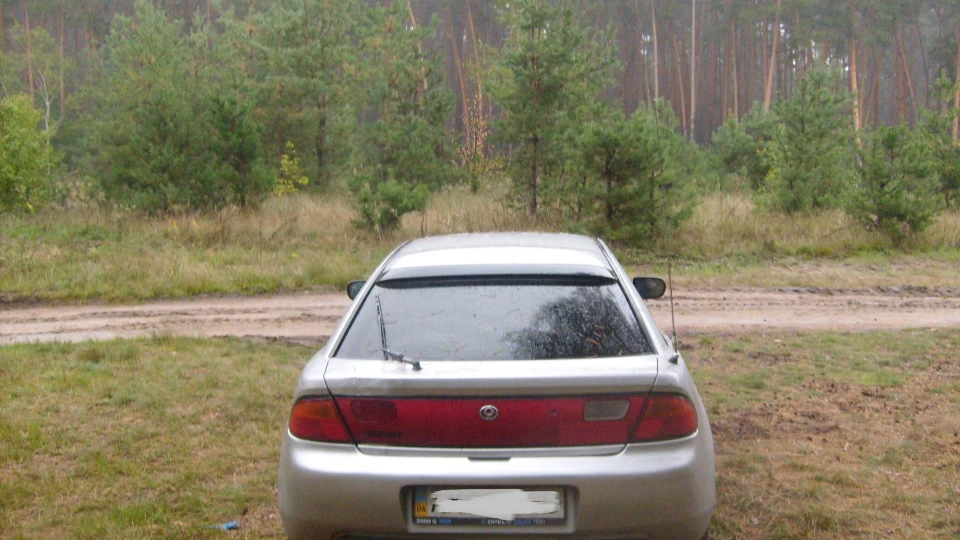 Mazda 323 1.8 2