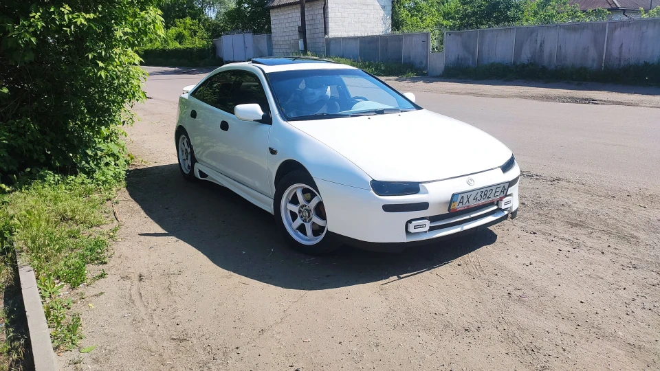 Mazda 323 2.0 V6 4