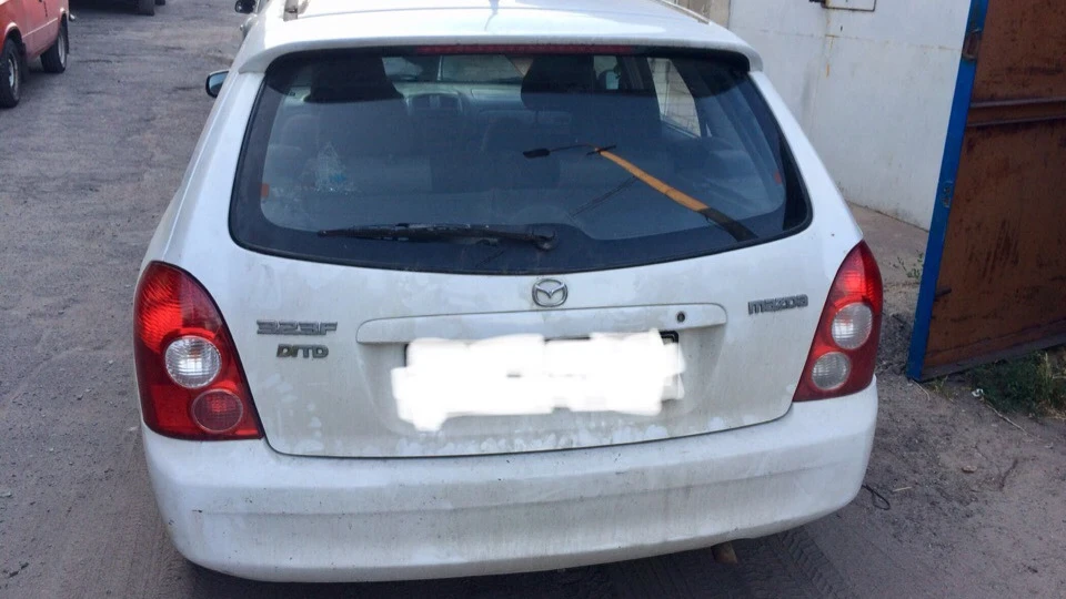 Mazda 323 323F DITD 4