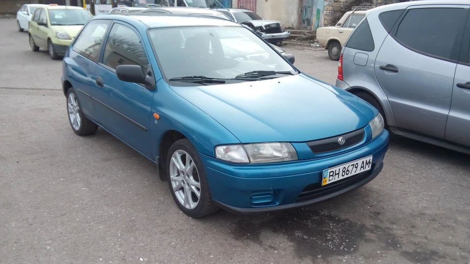 Mazda 323 BA P 1.3 16V SOHC 4
