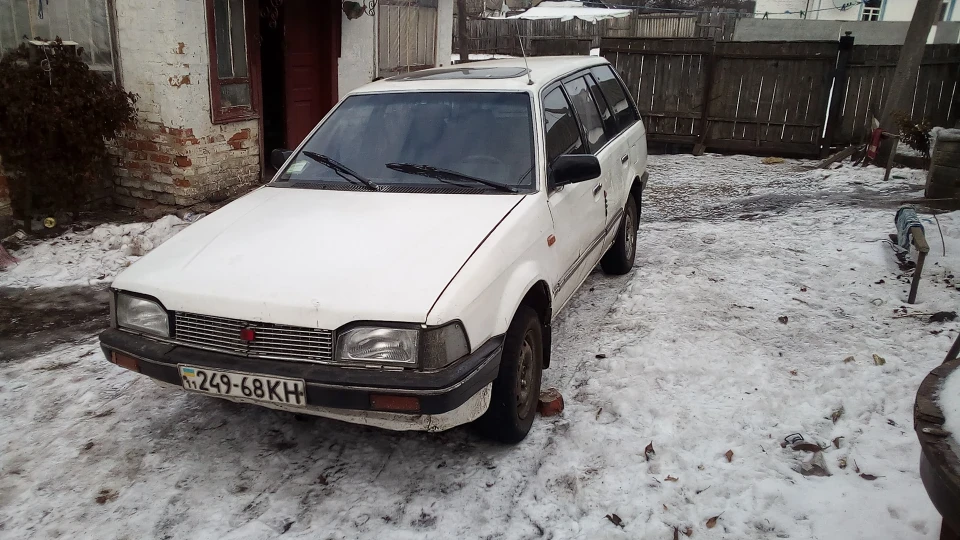 Mazda 323 БІЛА АКУЛА 3
