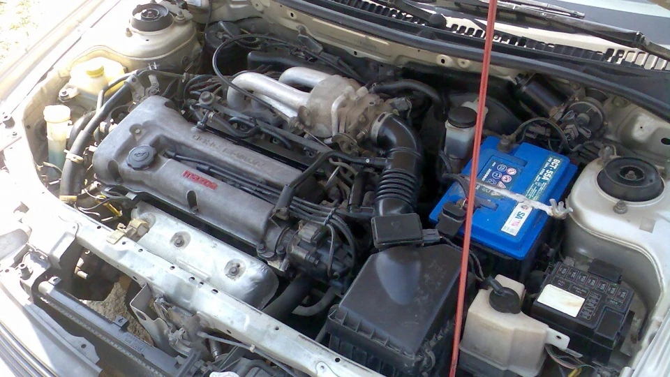 Mazda 323 Бежева ластівка . . . 2
