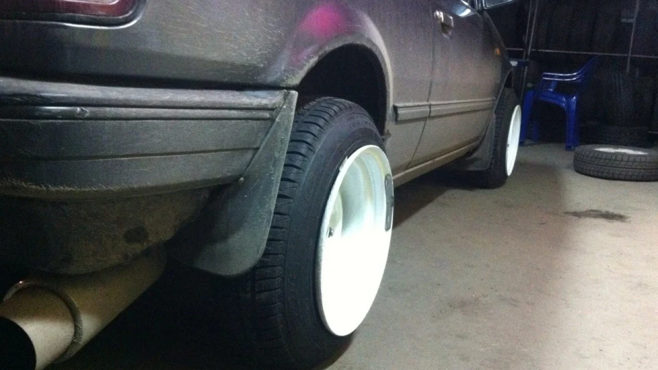 Mazda 323 BF III Gudilo 4