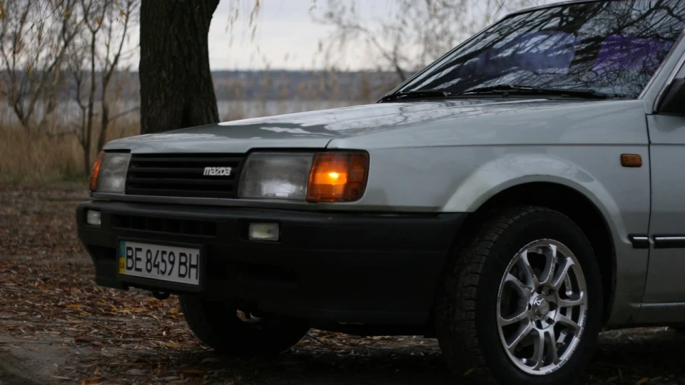 Mazda 323 BF #МішокРісу 5