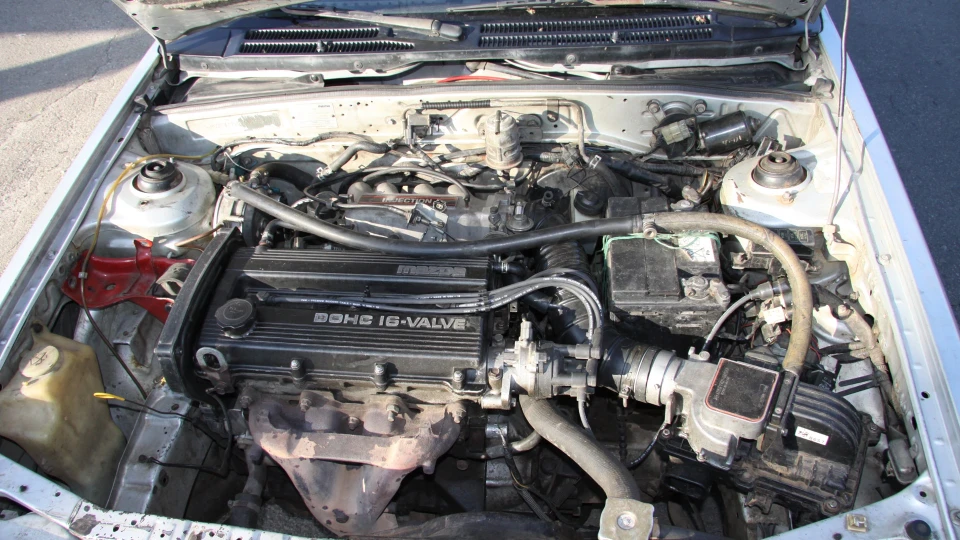 Mazda 323 BF Седан