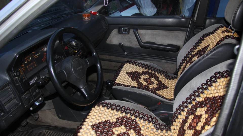 Mazda 323 BF Седан 3