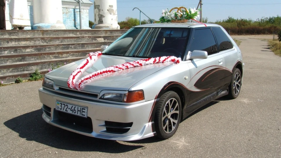 Mazda 323 BG 2