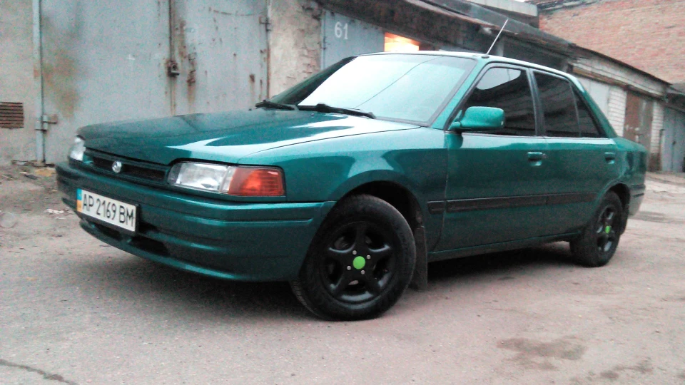 Mazda 323 Бричка 4