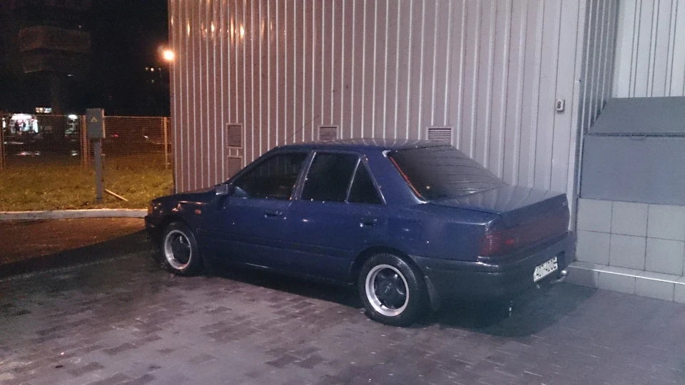Mazda 323 Diesel Inside 4