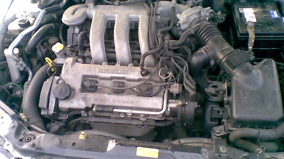 Mazda 323 двигун 2.0 V6 2