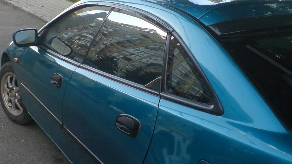 Mazda 323 ефка *крабік* 5