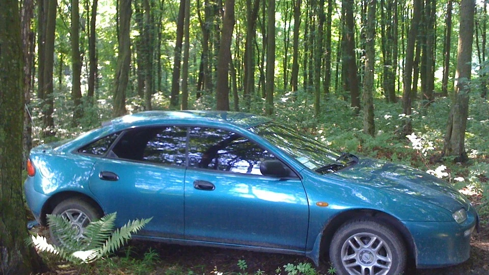 Mazda 323 Эфка 3