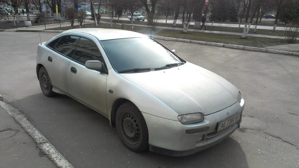 Mazda 323 F 1.8 BA