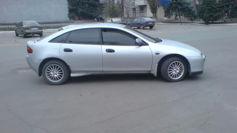 Mazda 323 F 1.8 BA 4