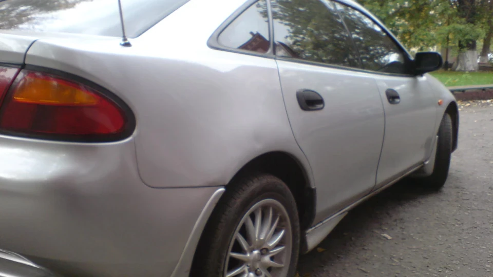 Mazda 323 F 1.8 BA 5