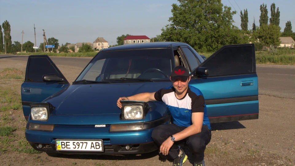 Mazda 323 F 1,8 2