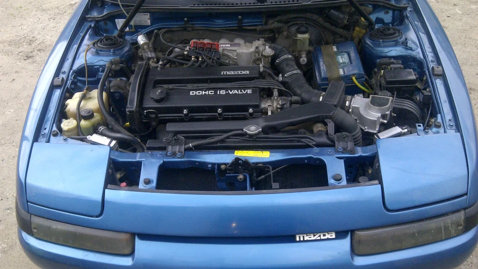 Mazda 323 F 1,8 3