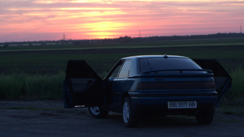 Mazda 323 F 1,8 5