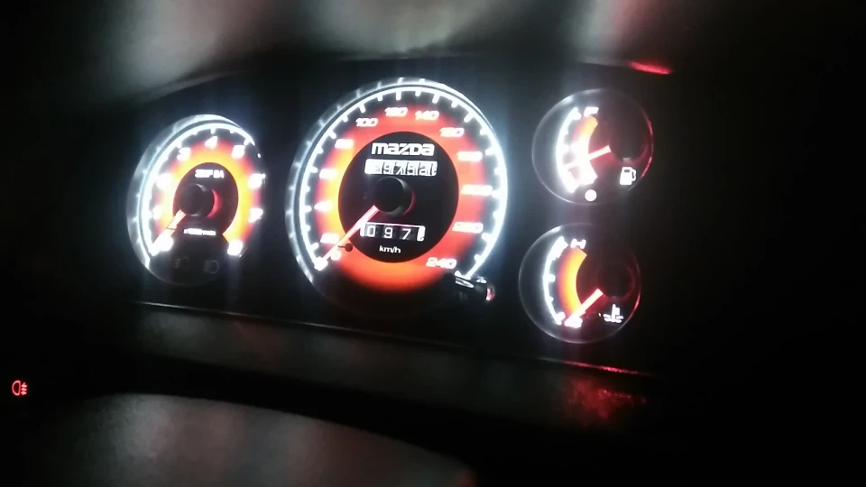 Mazda 323 F BA "blue bullet" 5