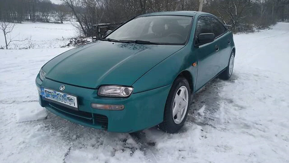 Mazda 323 F BA Пулька Z5 2