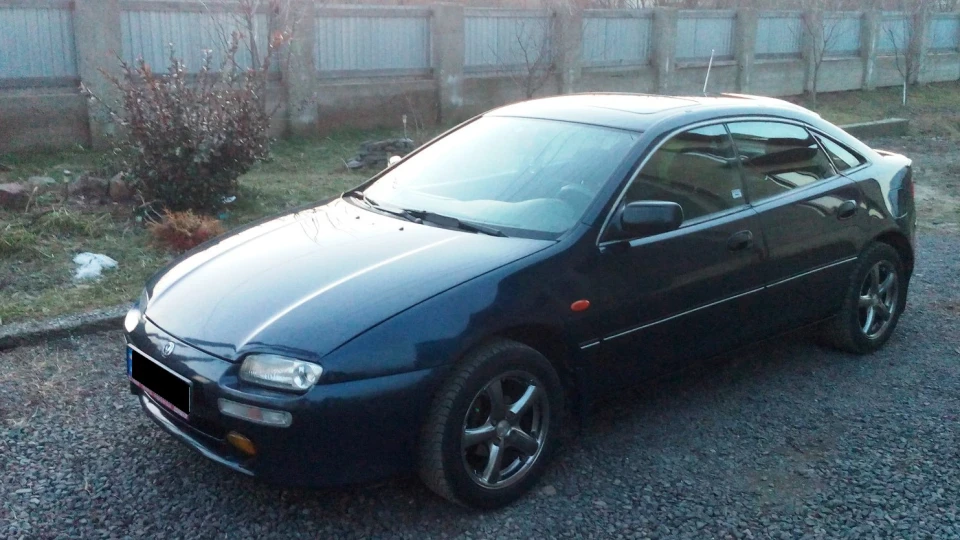 Mazda 323 F BA 信頼できる日本語 2