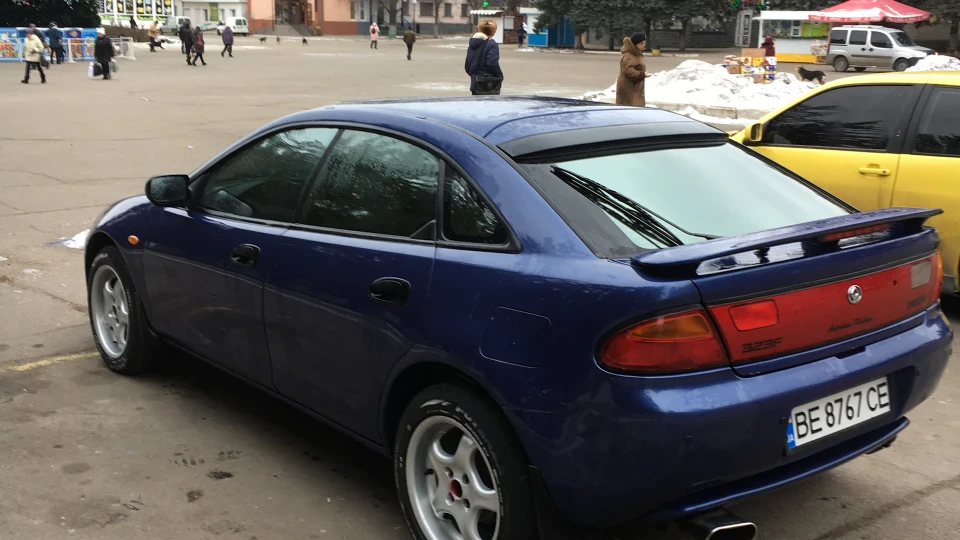 Mazda 323 F BA«СИНЬКА» 5
