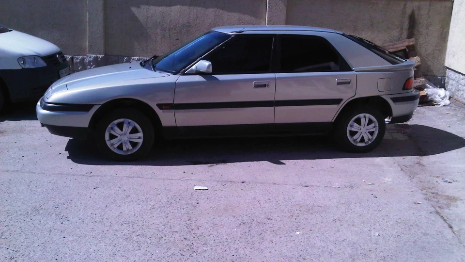 Mazda 323 f bg 1.6 16V 2