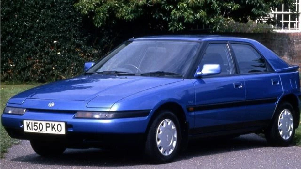 Mazda 323 F BG