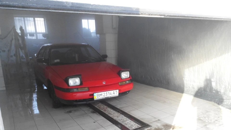 Mazda 323 F BG